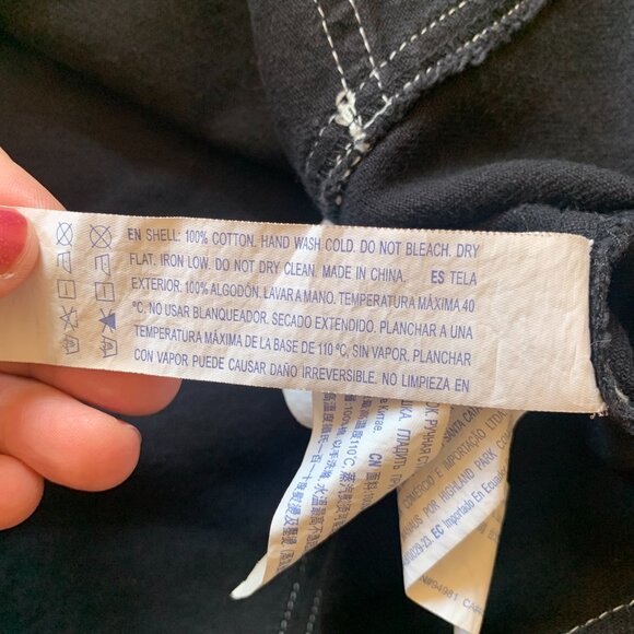 FOREVER 21 M Jean Jacket Black Denim Shirt Cropped Fringe Hem Button Up Boxy - Picture 6 of 6